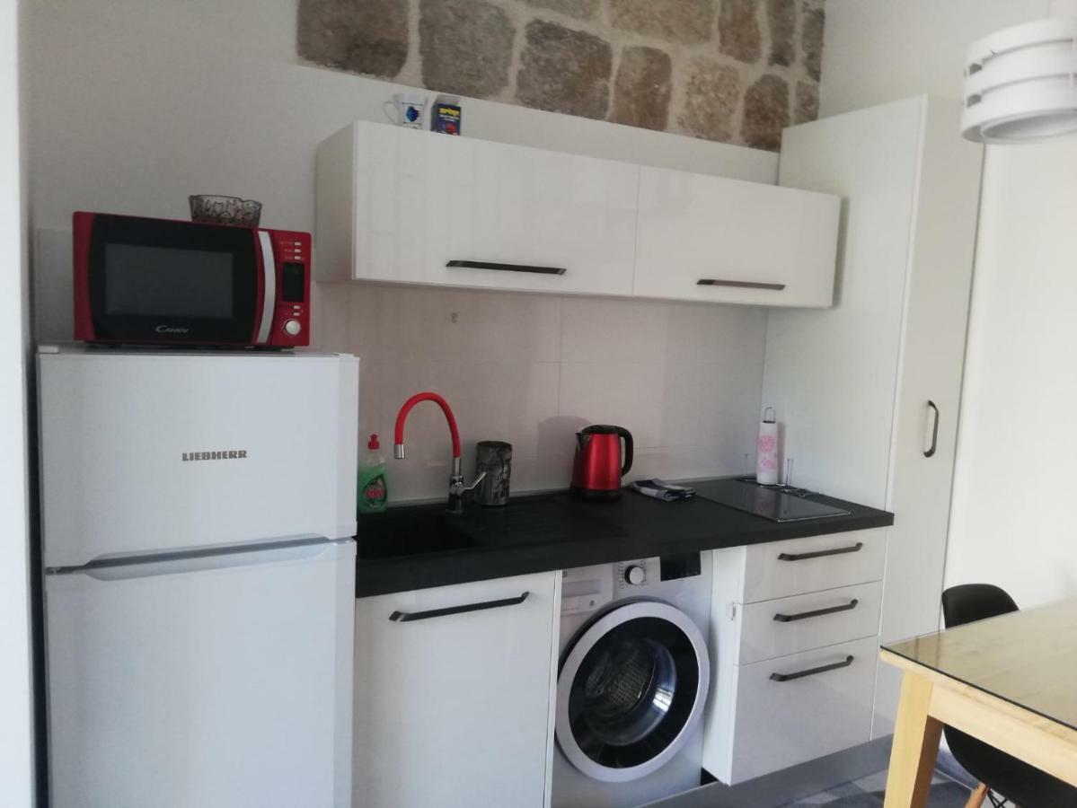 Zanicovo Beach Apartment Komiža Exteriör bild